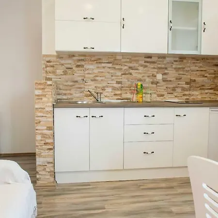 Apartman Karla Kastela