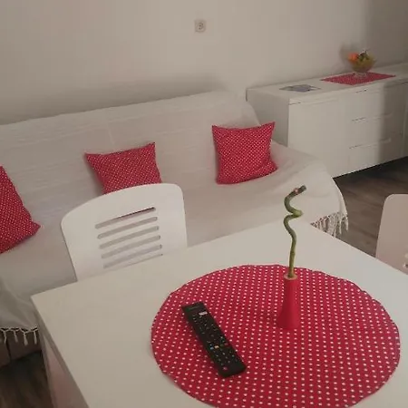 Apartman Karla * Kastela
